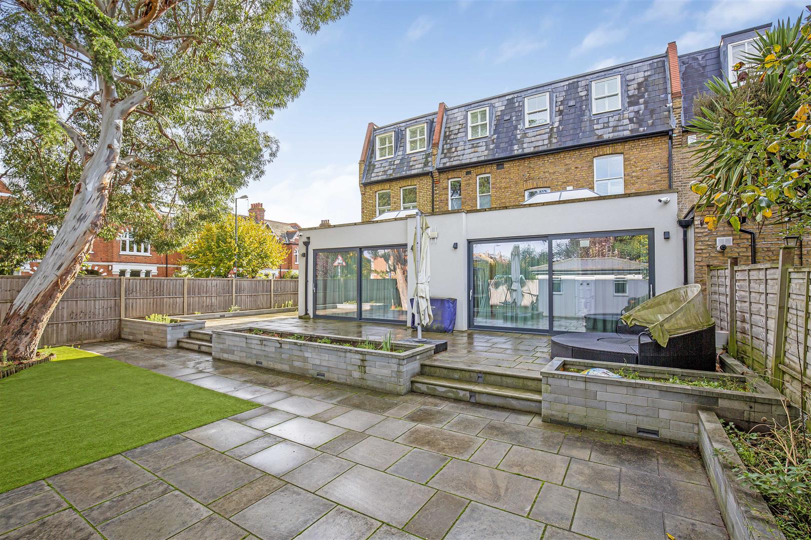 Princes Road, Wimbledon Andrew Scott Robertson